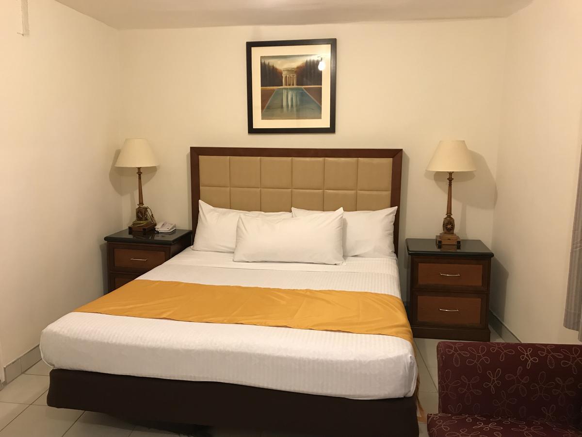 Guillen Jr Hotel 2*